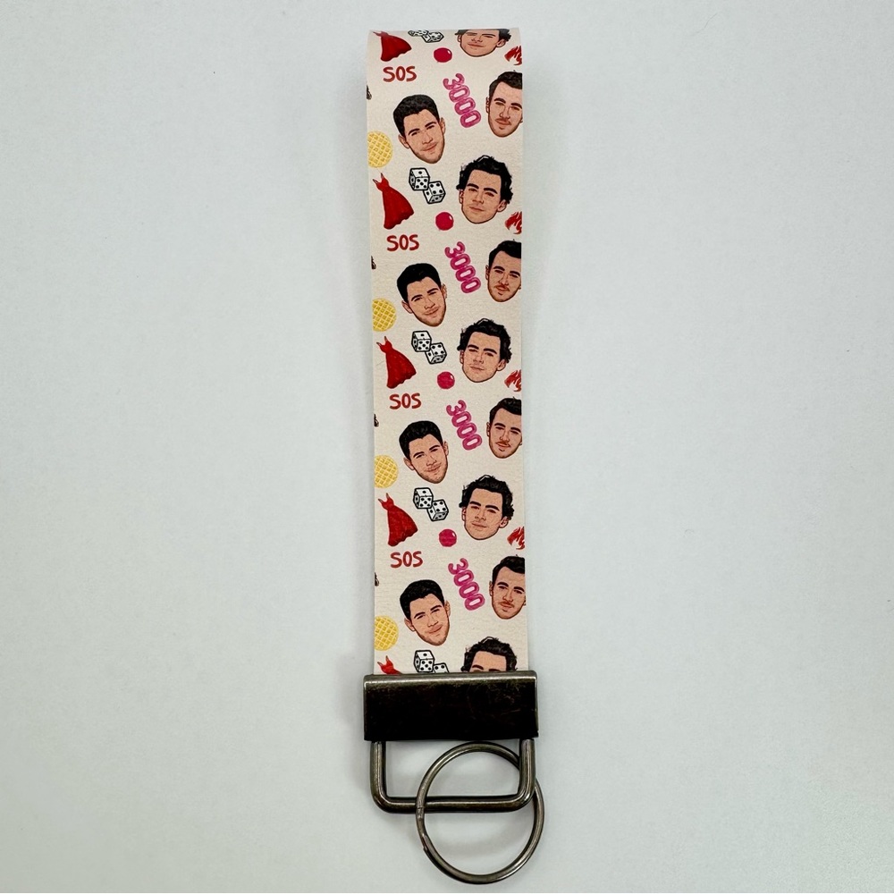 🎤🎶🎸Jonas Brothers keychain, vegan leather, lightweight, handmade.